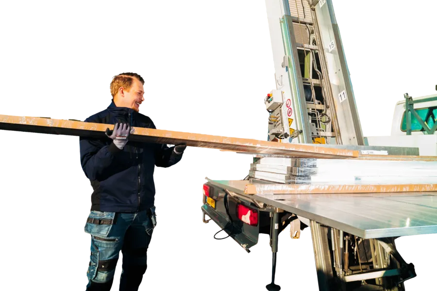 Operator bij verhuislift plateau